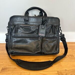 Vintage Tumi Black Leather Alpha Expandable Laptop Briefcase